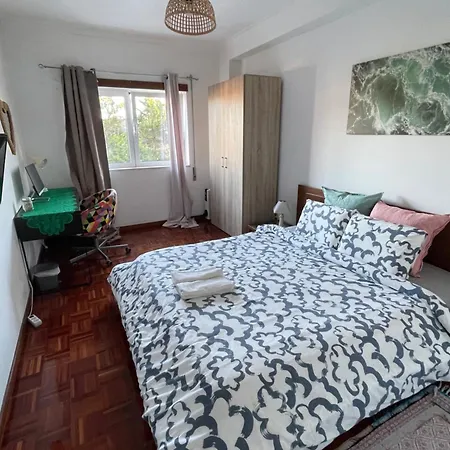 Shalom House דירה